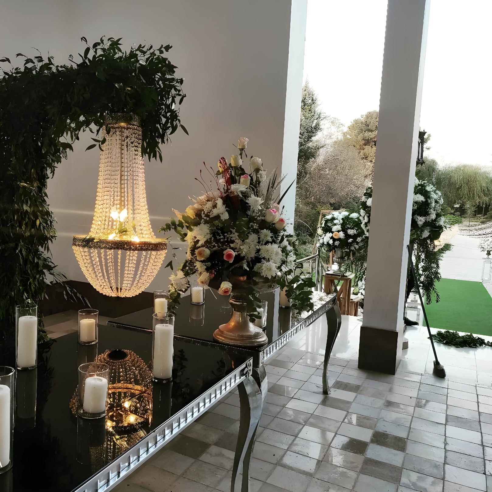 >فضای مناسب برای جشن تولد در تالار تندیس< - >Suitable space for birthday parties at Tandees Hall<